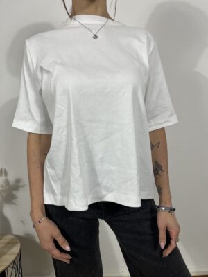 t shirt colletto beige