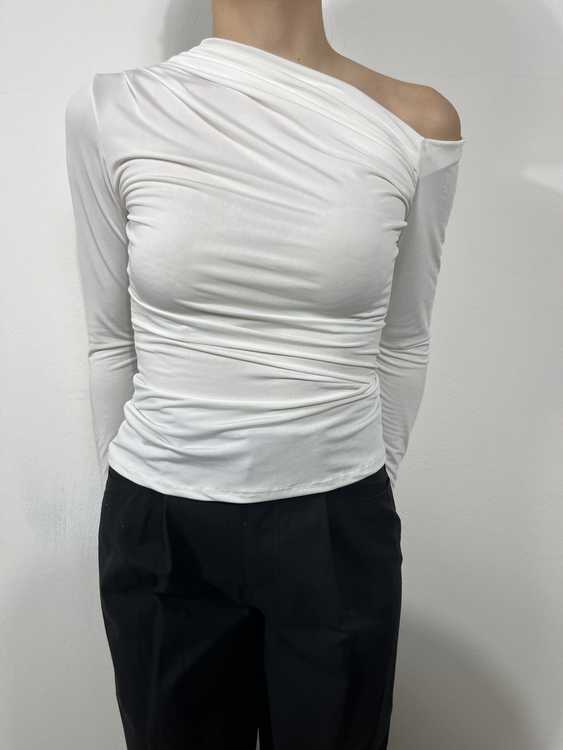 maglia asimmetrica maglia asimmetrica