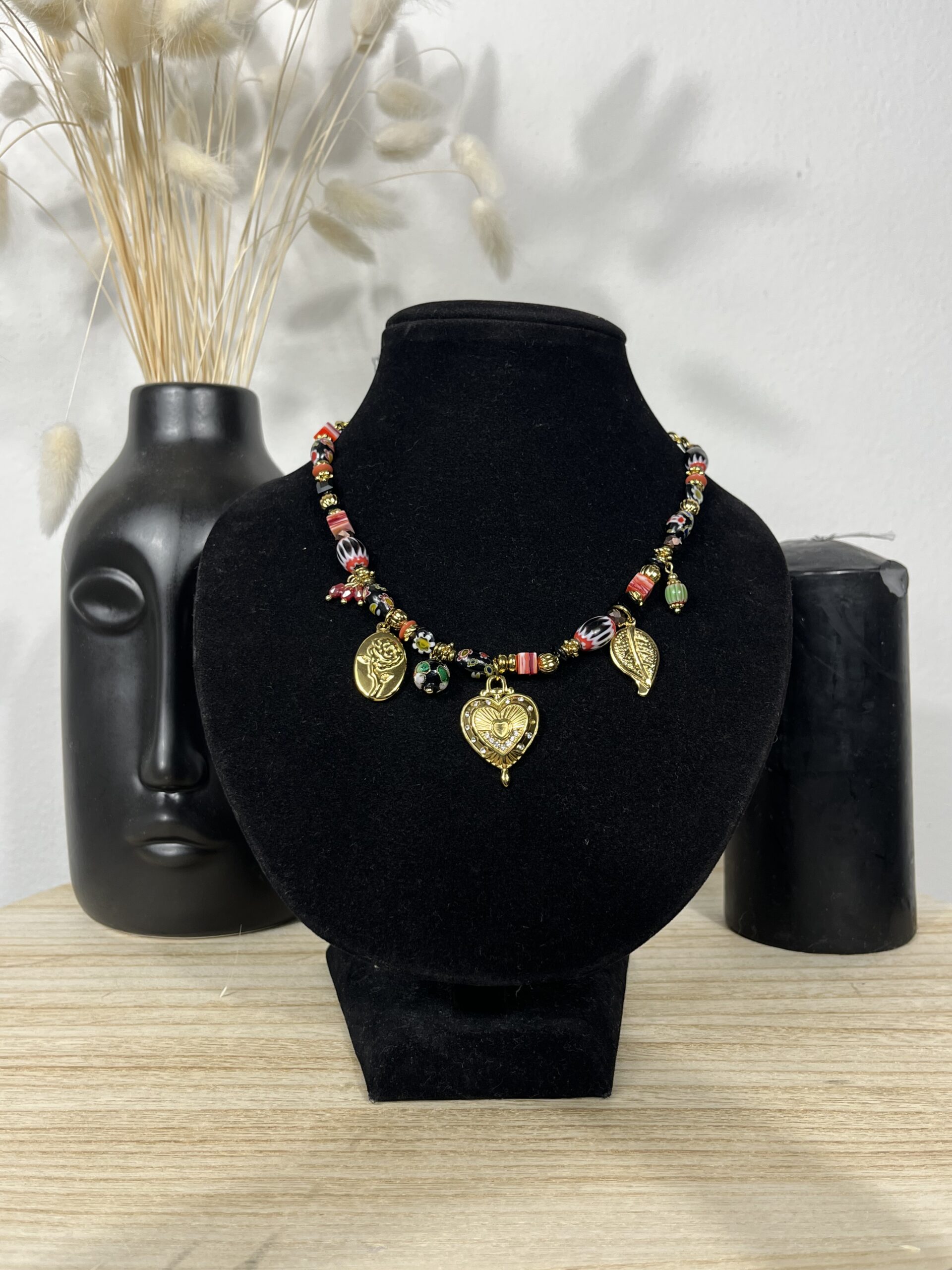 collana perle millefiori e ciondoli collana perle millefiori e ciondoli