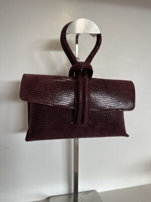 maglia crop con rosa