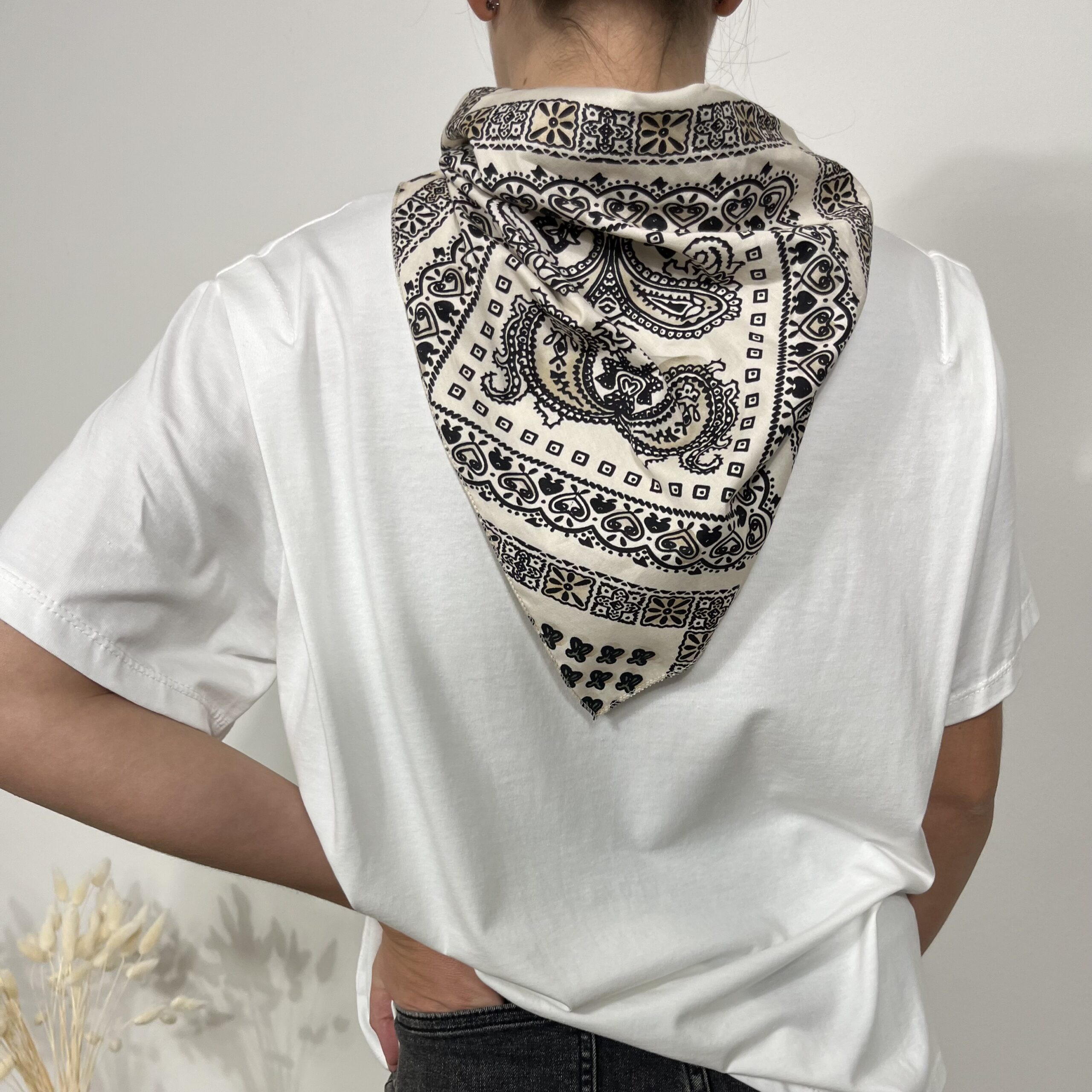 t shirt con foulard t shirt con foulard